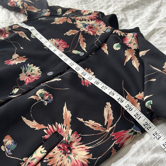 Chaps Satin Bomber Jacket Size L Black Pink Floral Colorful Snap Buttons - Picture 13 of 16